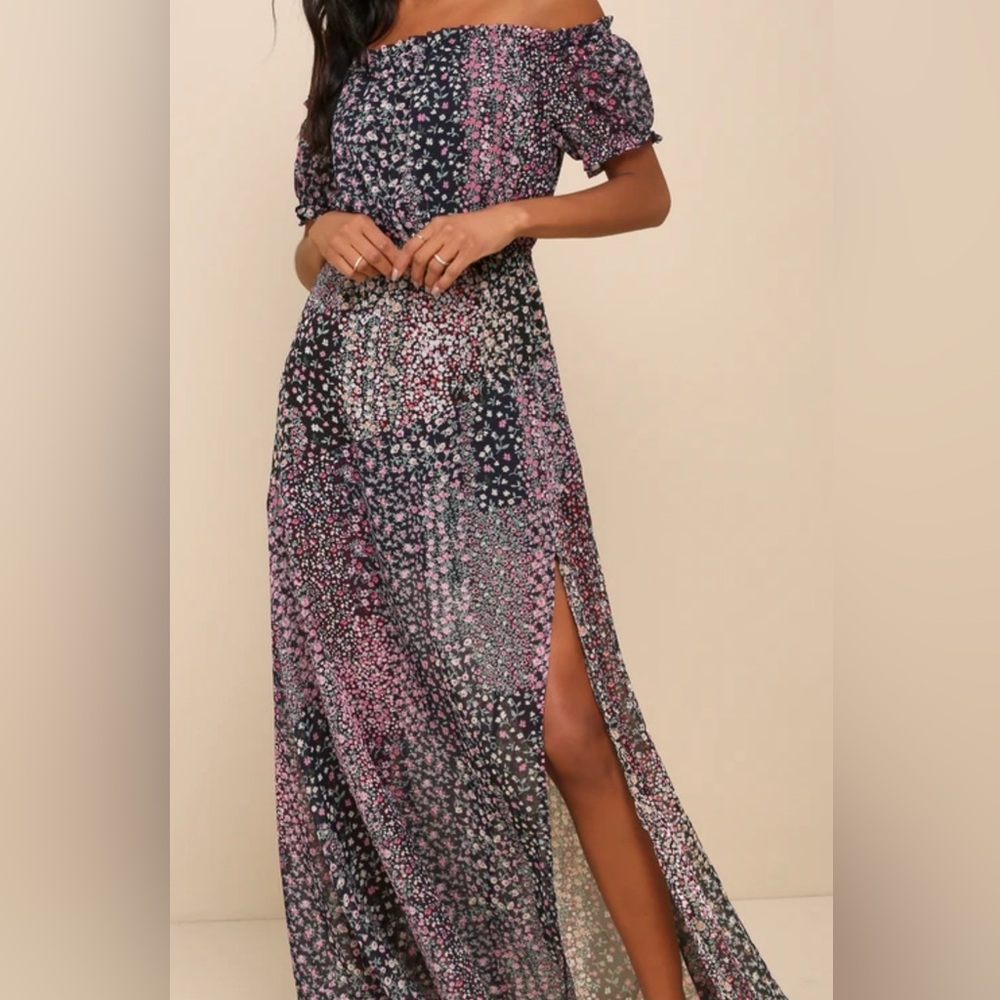 Lulu’s medium navy floral maxi dress